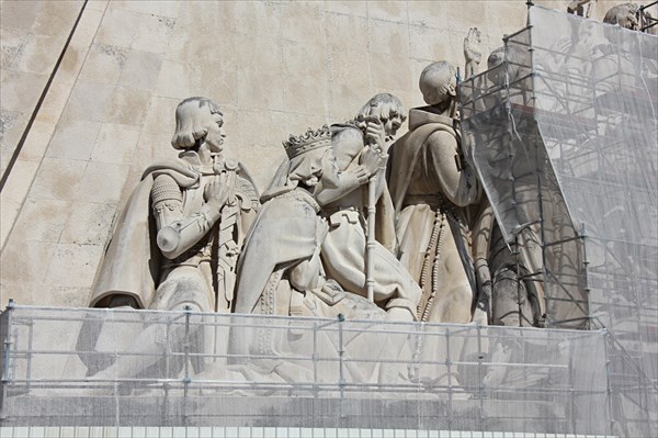 245-Памятник Первооткрывателям